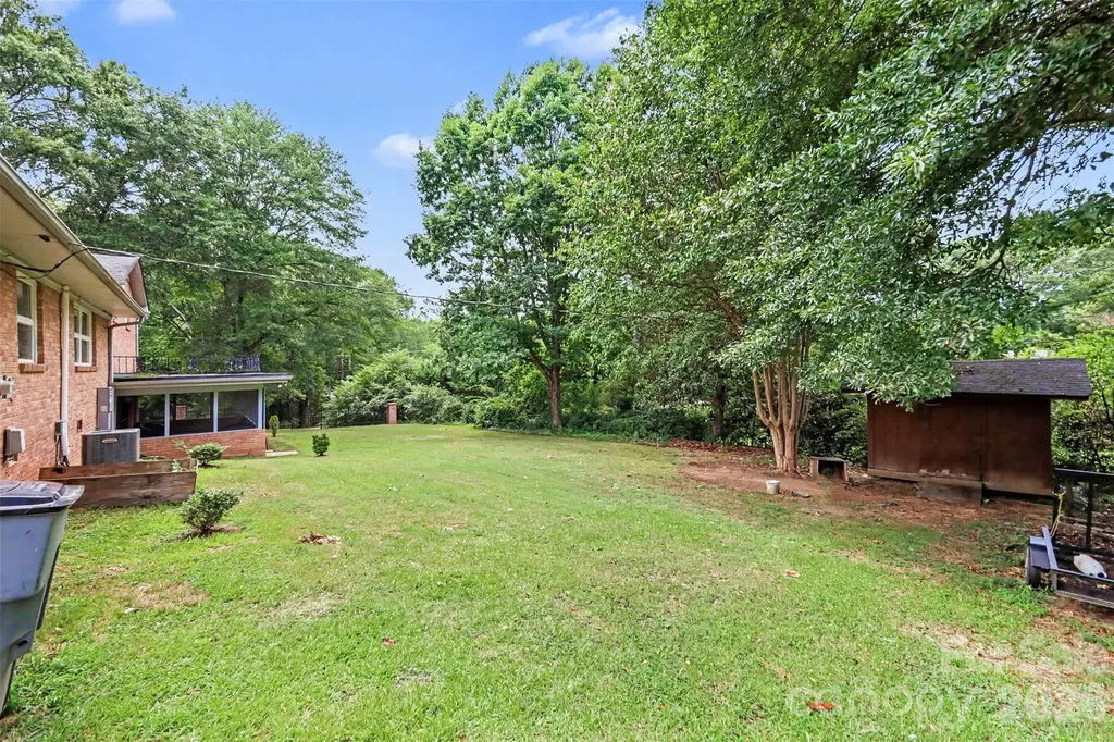 298 Enwood Drive Charlotte NC 28214