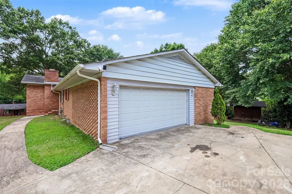 298 Enwood Drive Charlotte NC 28214