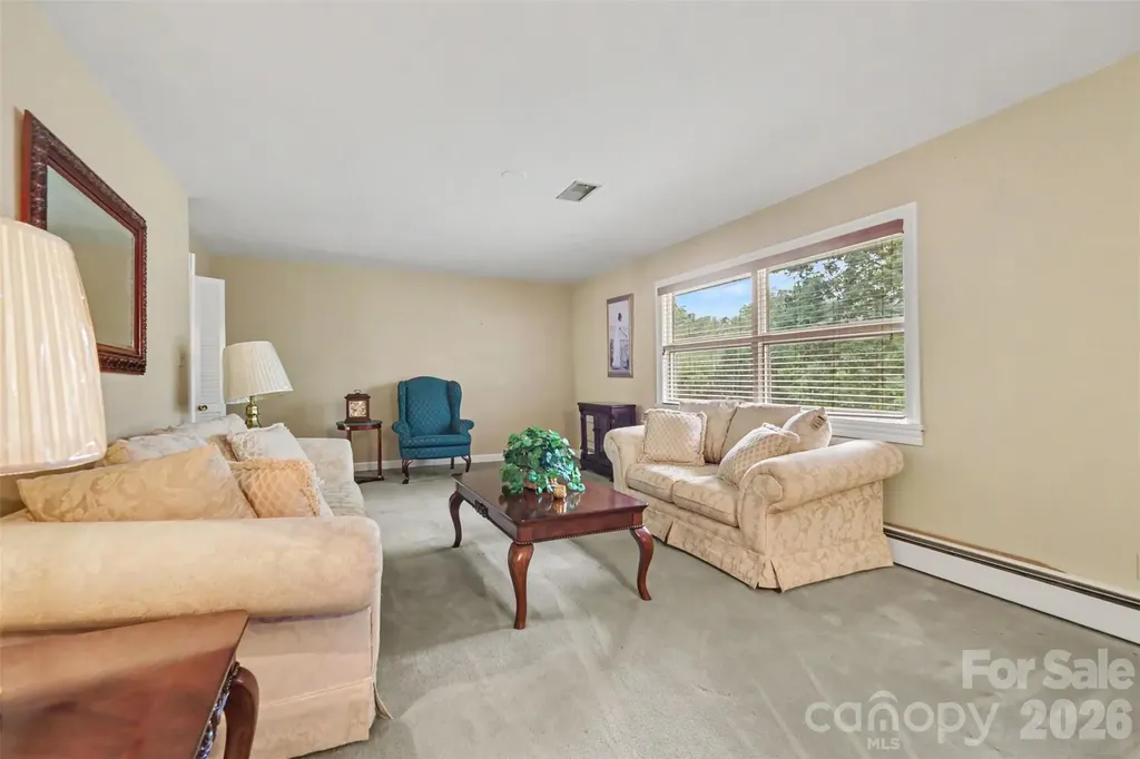 298 Enwood Drive Charlotte NC 28214