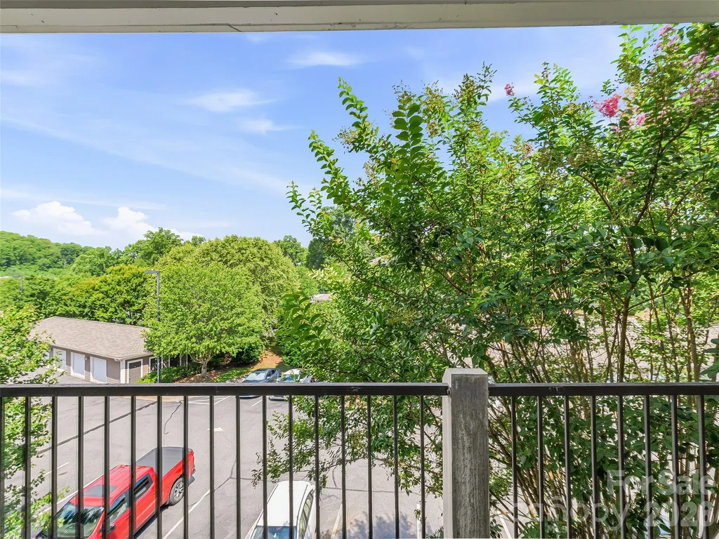 200 Vista Lake Drive Candler NC 28715