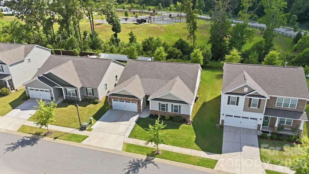 7735 Stonehouse Drive Gastonia NC 28056