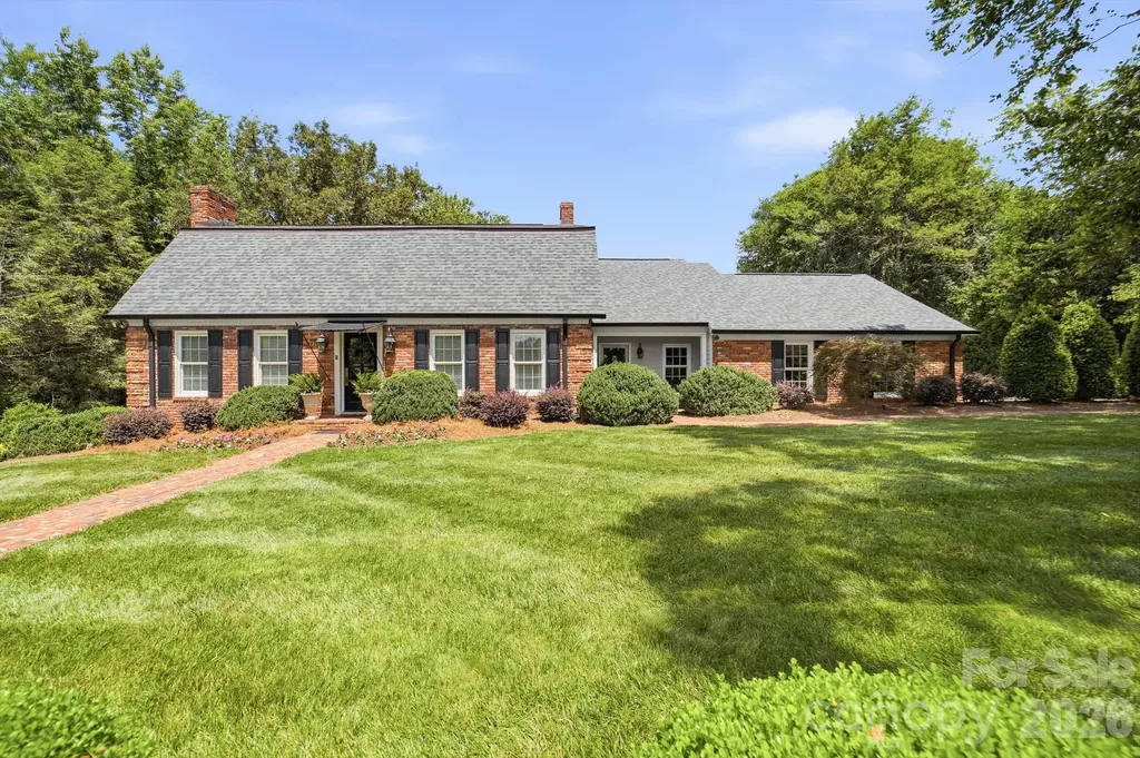 3115 Oakmont Road Statesville NC 28625