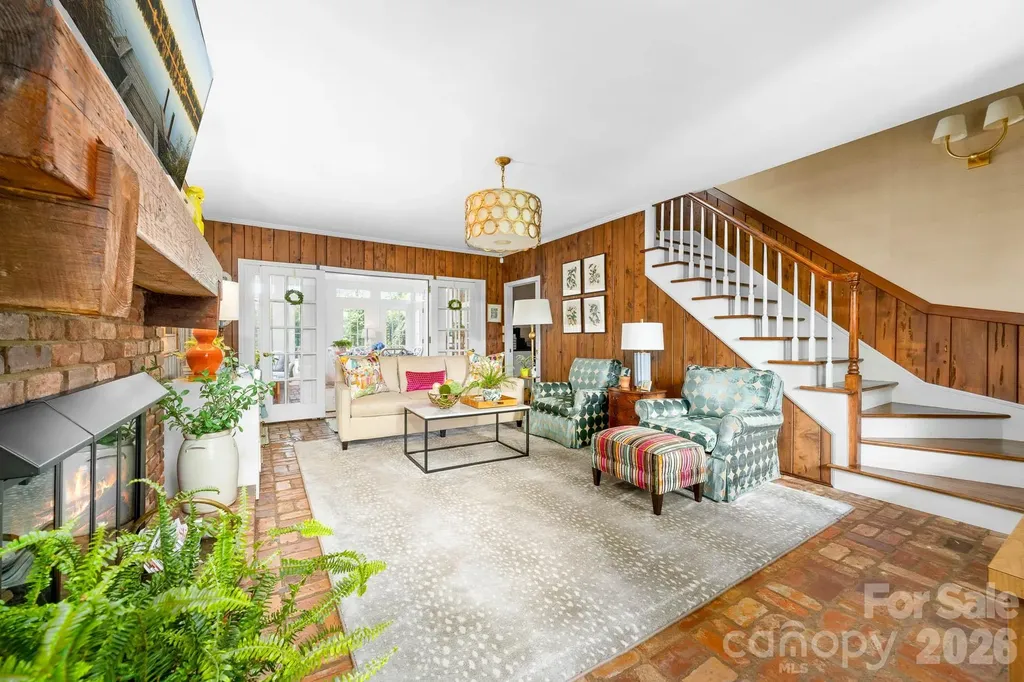 3115 Oakmont Road Statesville NC 28625
