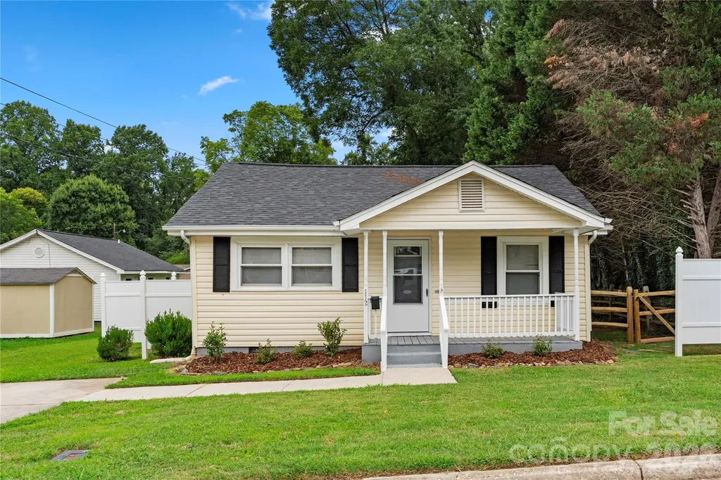 112 Harris Street Belmont NC 28012