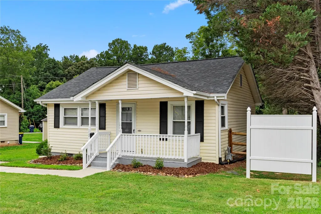 112 Harris Street Belmont NC 28012