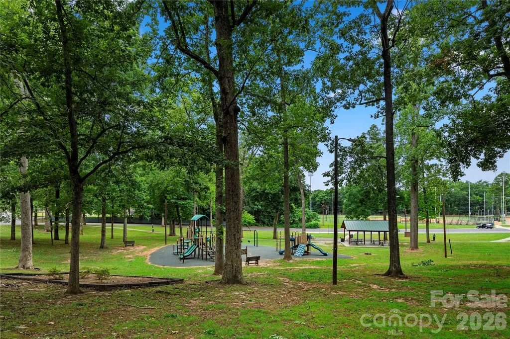 112 Harris Street Belmont NC 28012