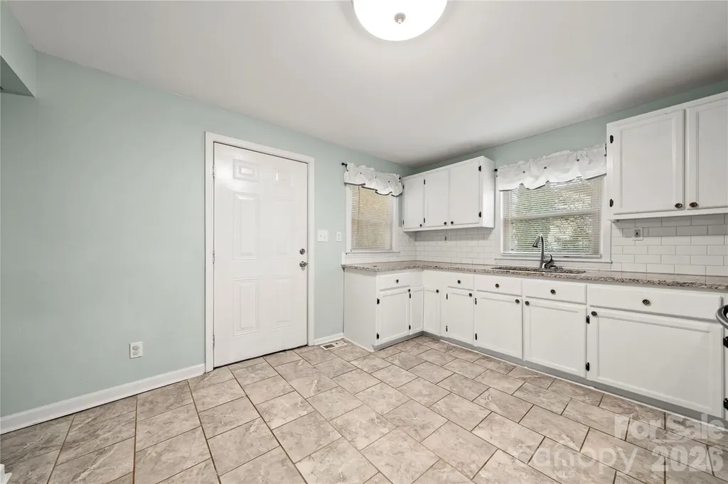112 Harris Street Belmont NC 28012