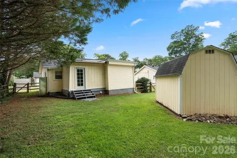 112 Harris Street Belmont NC 28012