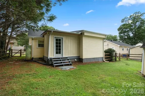 112 Harris Street Belmont NC 28012
