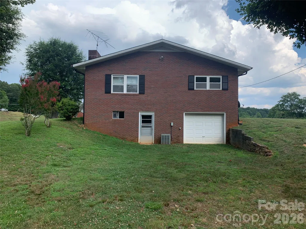 6285 & 6231 Nc 16 Highway N Taylorsville NC 28681