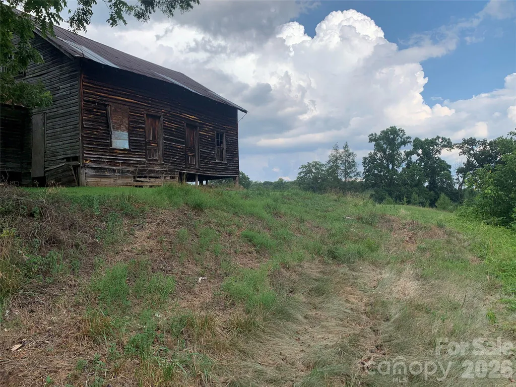 6285 & 6231 Nc 16 Highway N Taylorsville NC 28681