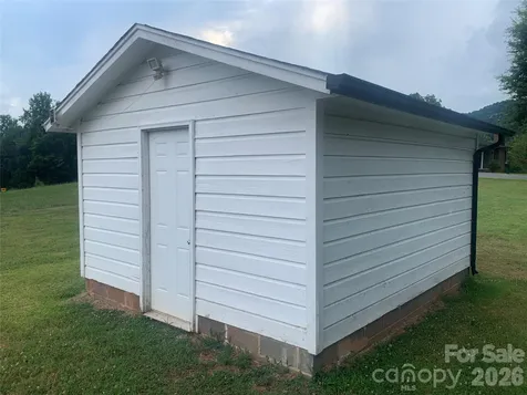 6285 & 6231 Nc 16 Highway N Taylorsville NC 28681