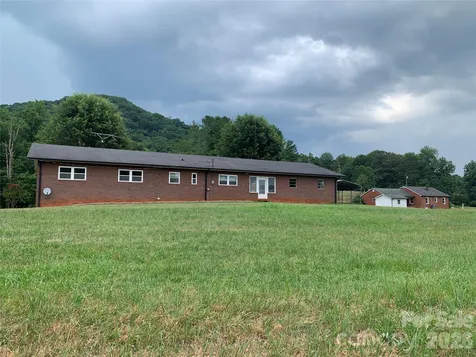 6285 & 6231 Nc 16 Highway N Taylorsville NC 28681
