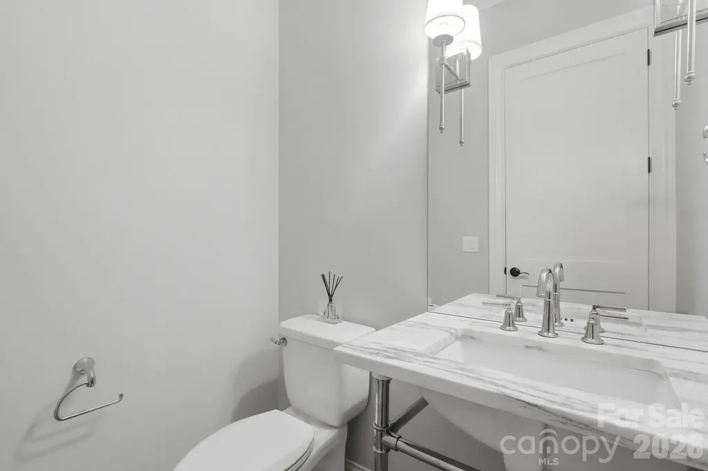 115 Thorncote Place Charlotte NC 28226