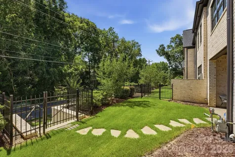 115 Thorncote Place Charlotte NC 28226