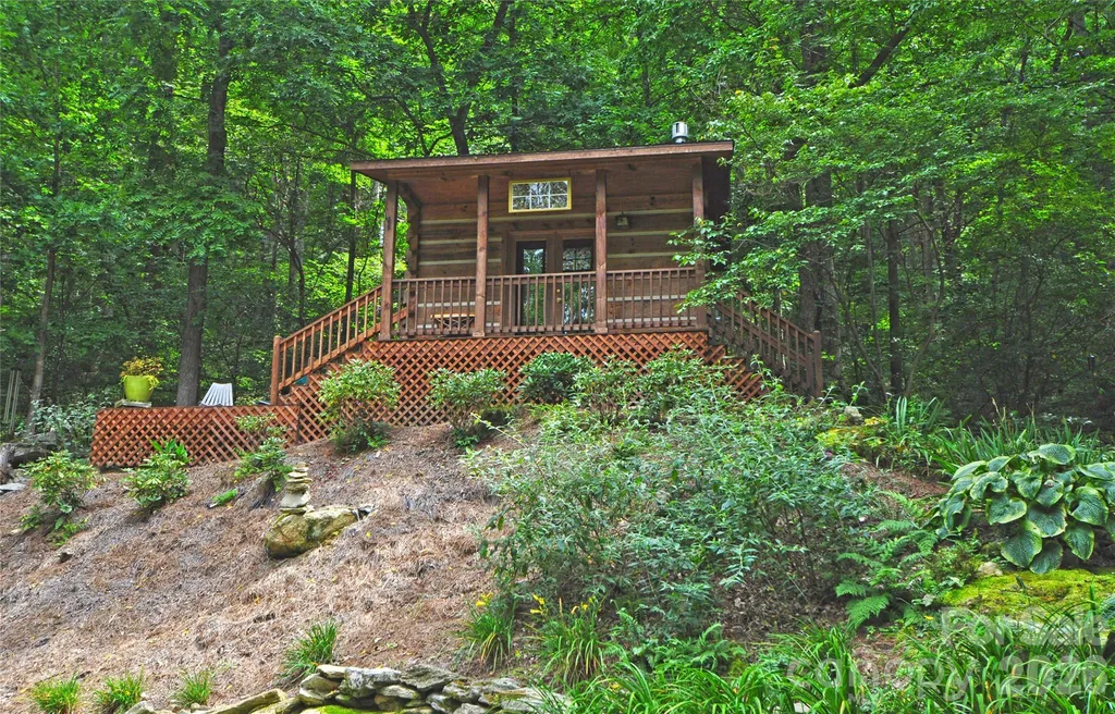 1390 Baltimore Branch Road Hot Springs NC 28743