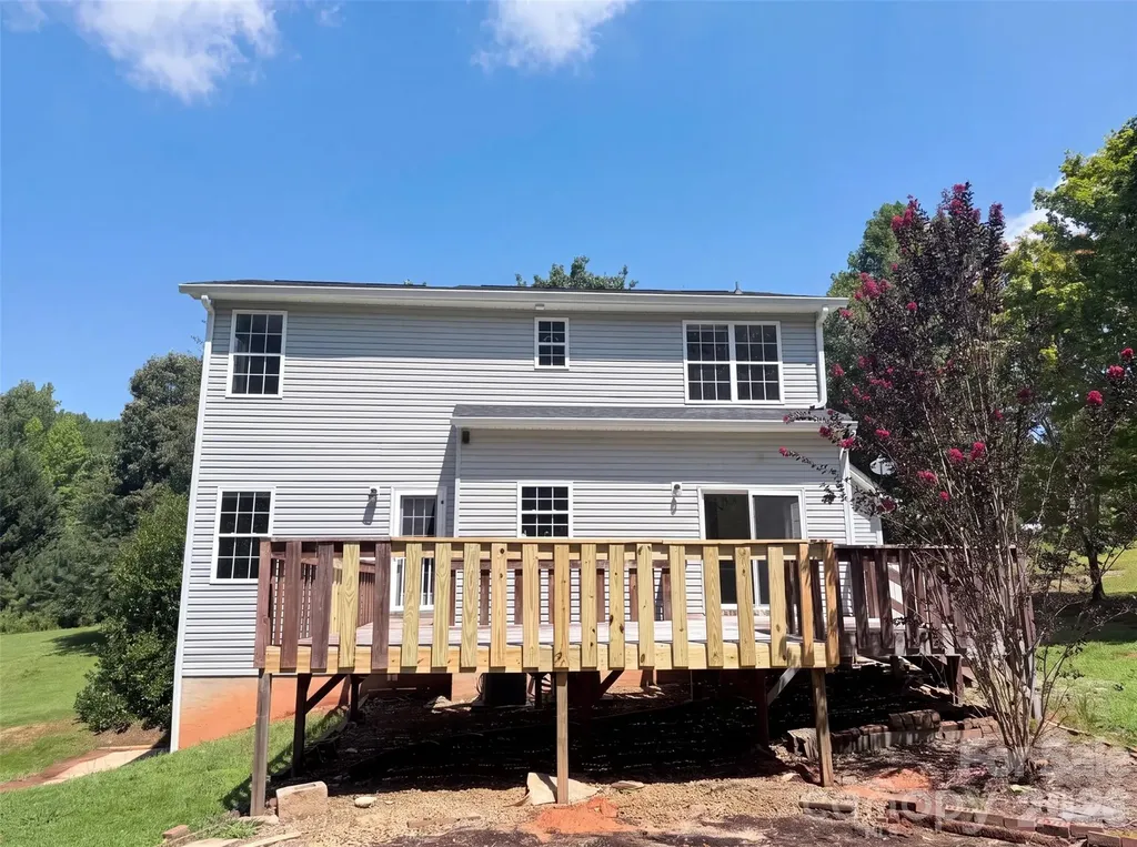 4270 Mountain Creek Road Iron Station NC 28080