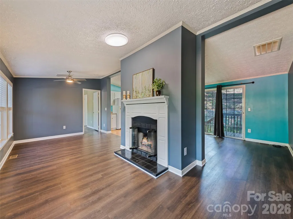 26 Cedar Street Canton NC 28716