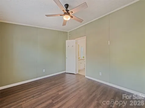 26 Cedar Street Canton NC 28716