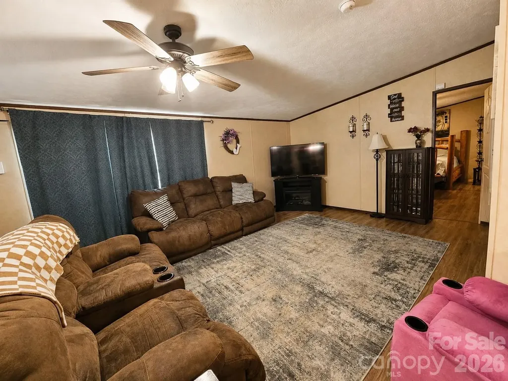 195 Hollywood Street Forest City NC 28043