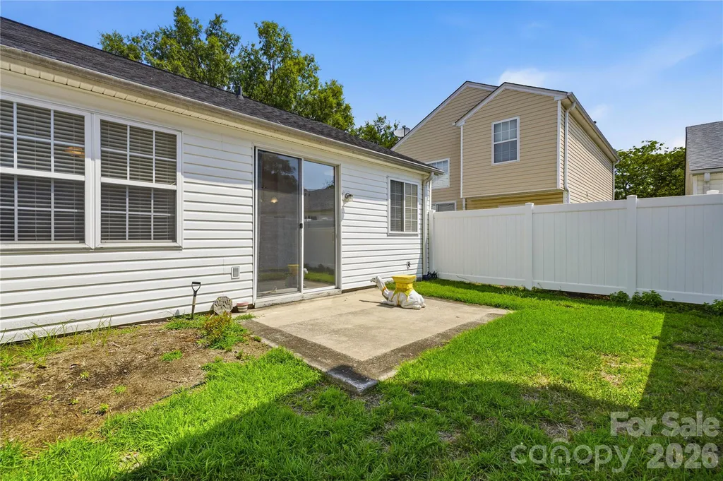 9035 Meadowmont View Drive Charlotte NC 28269
