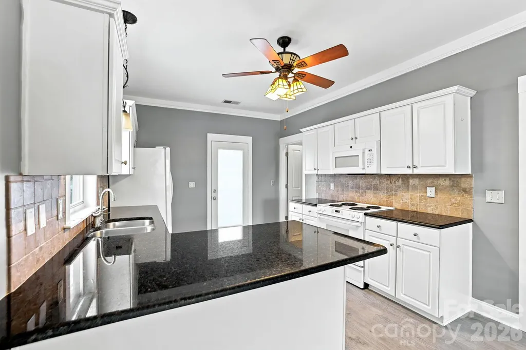11209 Blue Cedar Lane Charlotte NC 28277