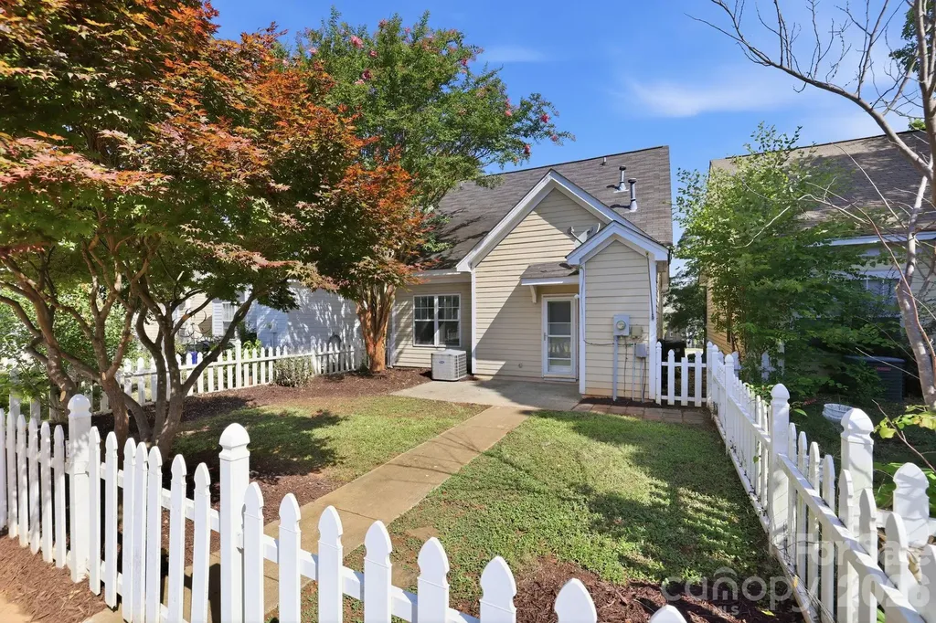 11209 Blue Cedar Lane Charlotte NC 28277