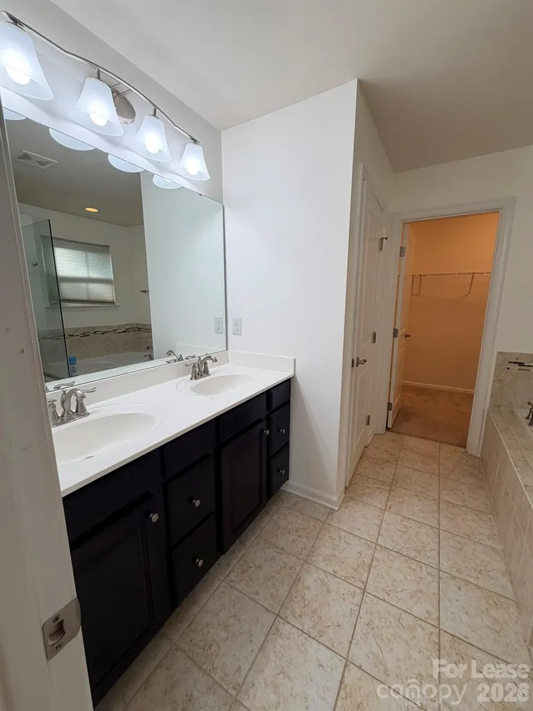 5816 Selkirkshire Road Charlotte NC 28278