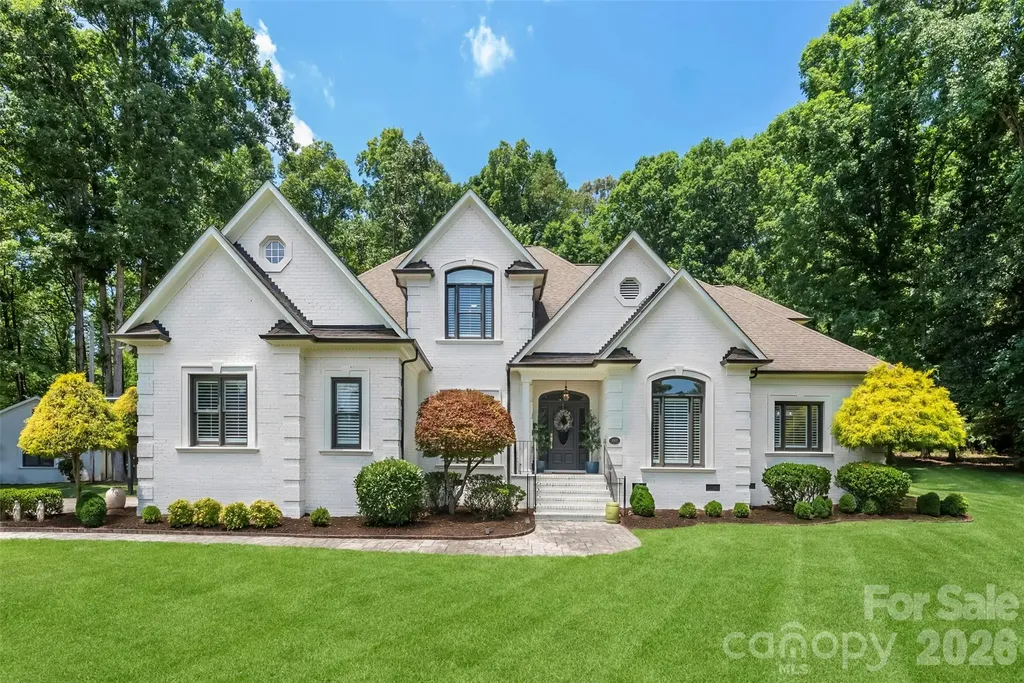 10107 Annie Oakley Lane Charlotte NC 28227