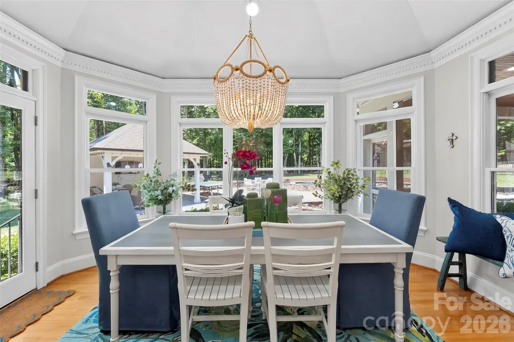 10107 Annie Oakley Lane Charlotte NC 28227