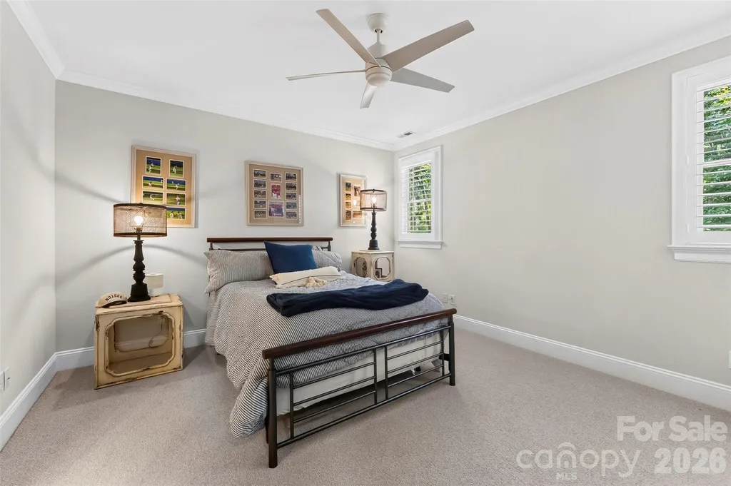 10107 Annie Oakley Lane Charlotte NC 28227