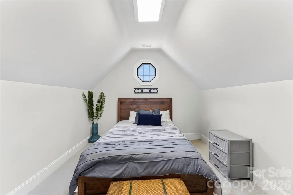 10107 Annie Oakley Lane Charlotte NC 28227