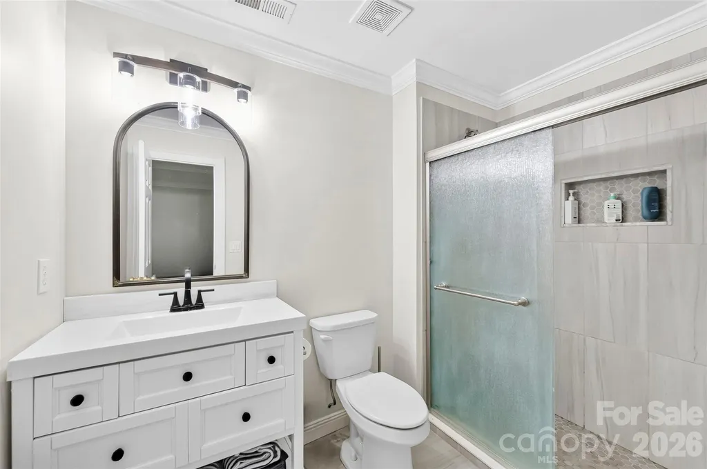 10107 Annie Oakley Lane Charlotte NC 28227