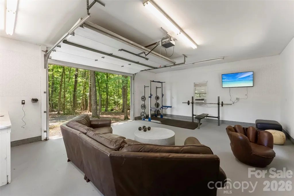 10107 Annie Oakley Lane Charlotte NC 28227