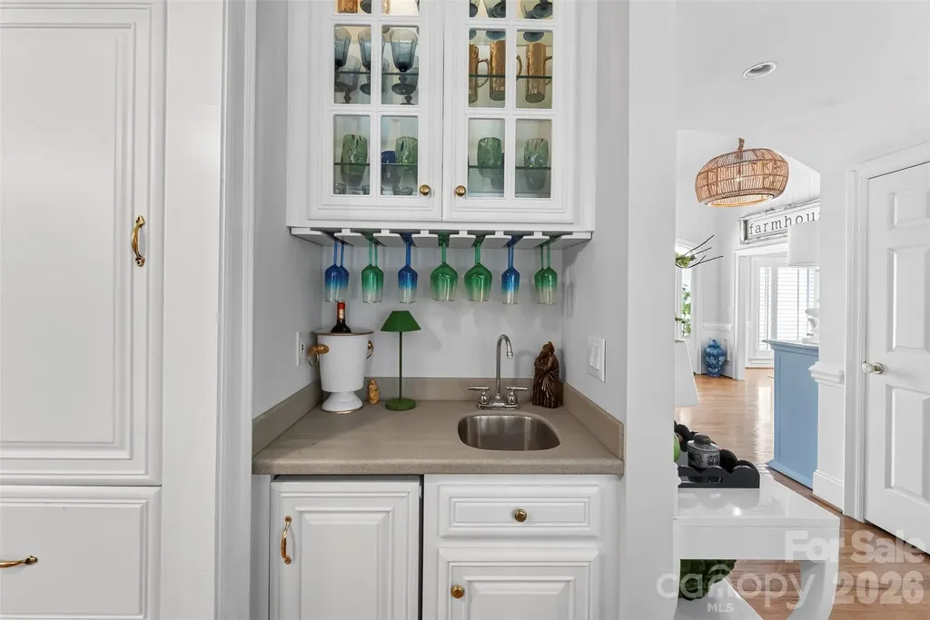 10107 Annie Oakley Lane Charlotte NC 28227