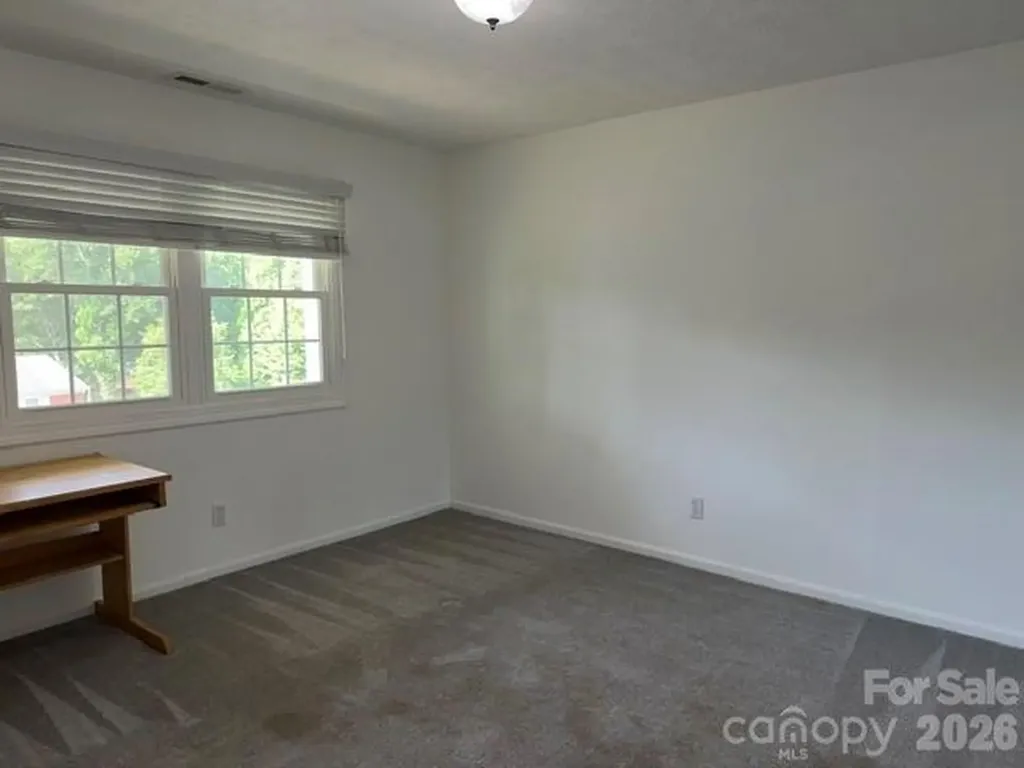 1376 Glenheath Drive Hendersonville NC 28791