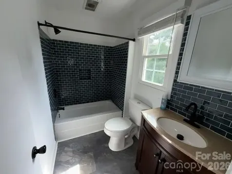 1376 Glenheath Drive Hendersonville NC 28791