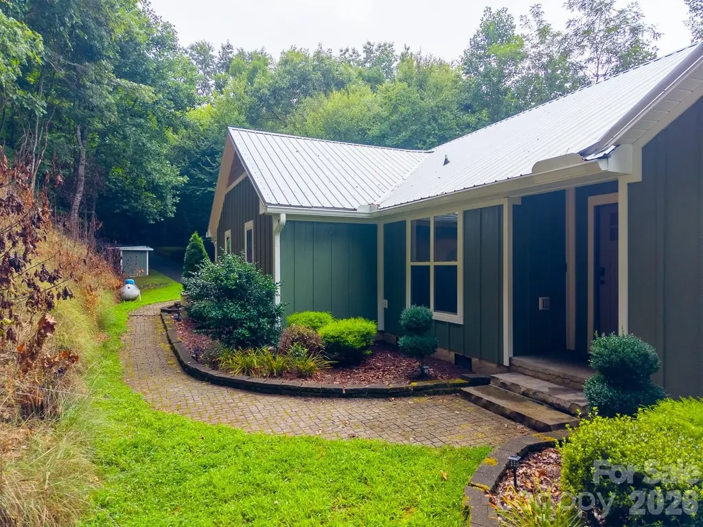 544 Stonehaven Drive Cullowhee NC 28723