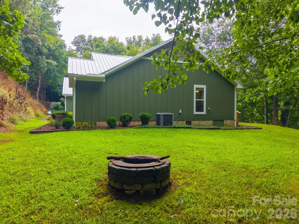 544 Stonehaven Drive Cullowhee NC 28723