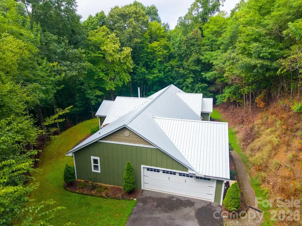 544 Stonehaven Drive Cullowhee NC 28723
