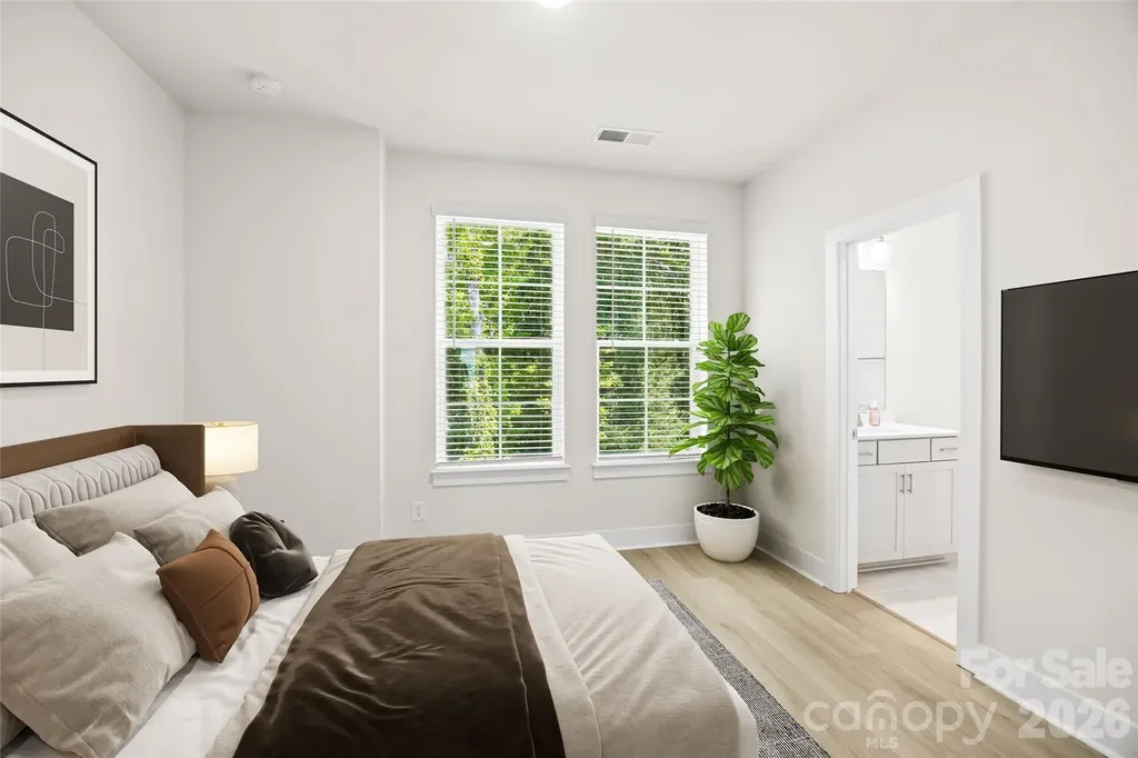 3213 Zenith Lane Charlotte NC 28205