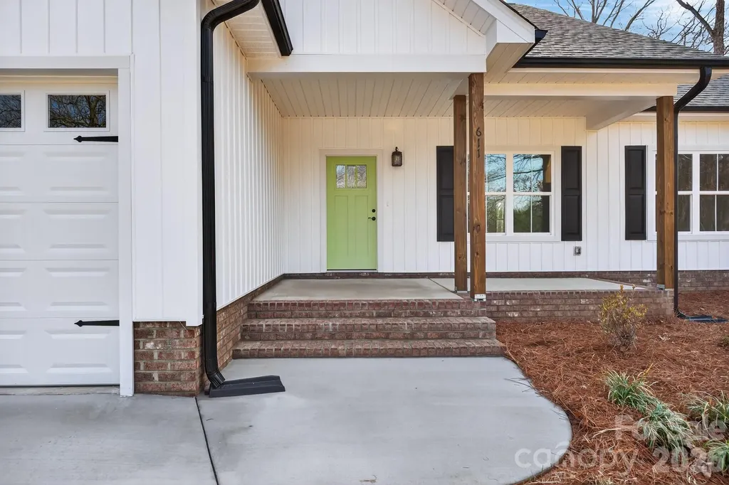 421 School Street Rockwell NC 28138