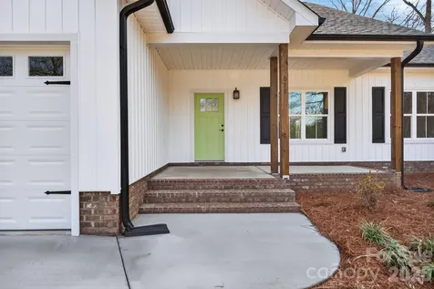 421 School Street Rockwell NC 28138