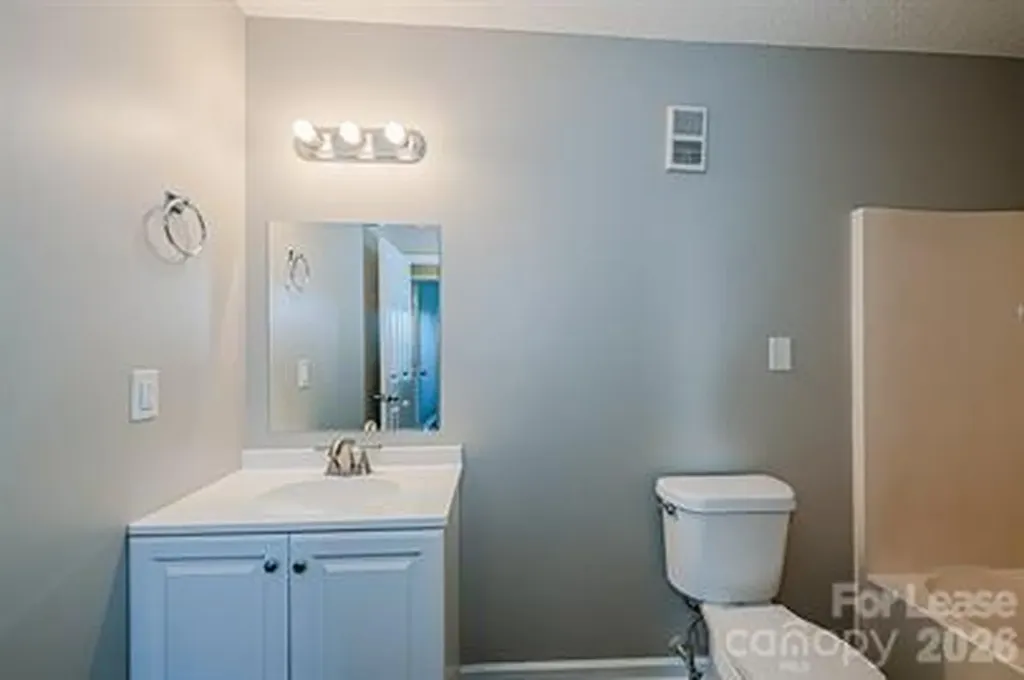 233 Hoskins Mill Lane Charlotte NC 28208