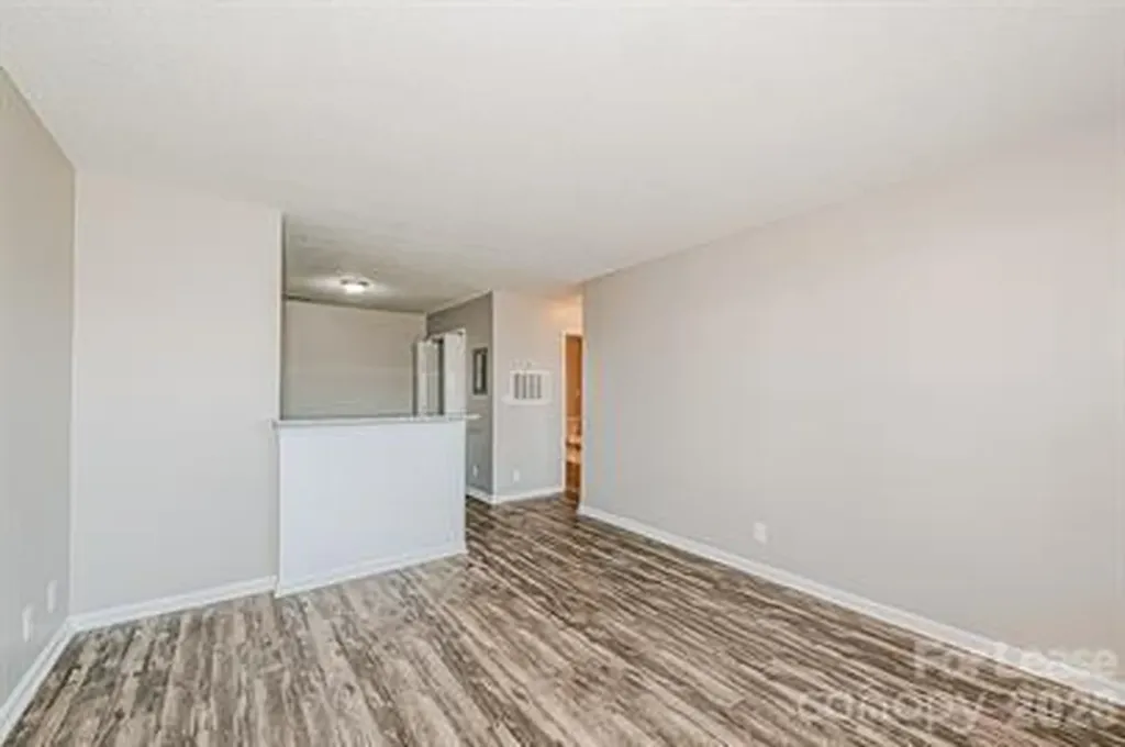 233 Hoskins Mill Lane Charlotte NC 28208