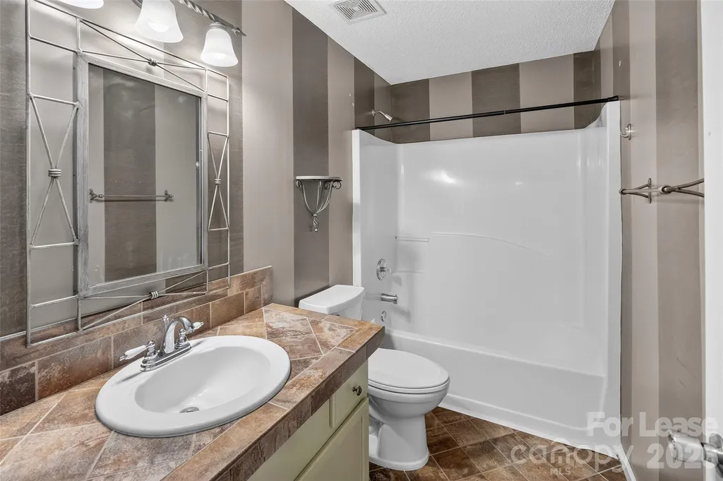 10745 Glenluce Avenue Charlotte NC 28213