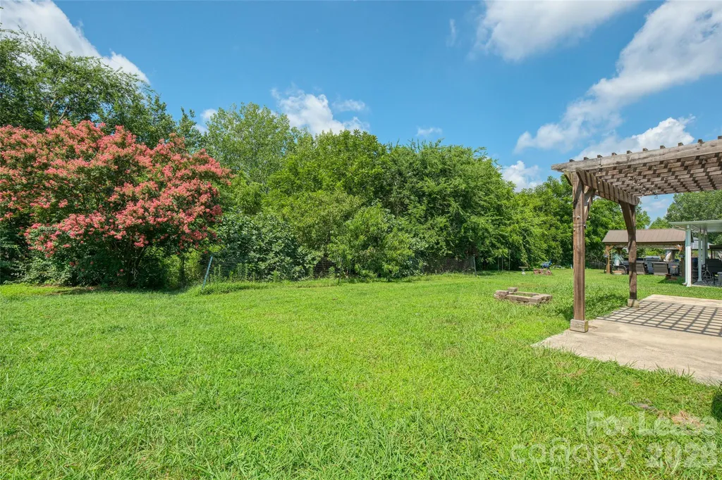 10745 Glenluce Avenue Charlotte NC 28213