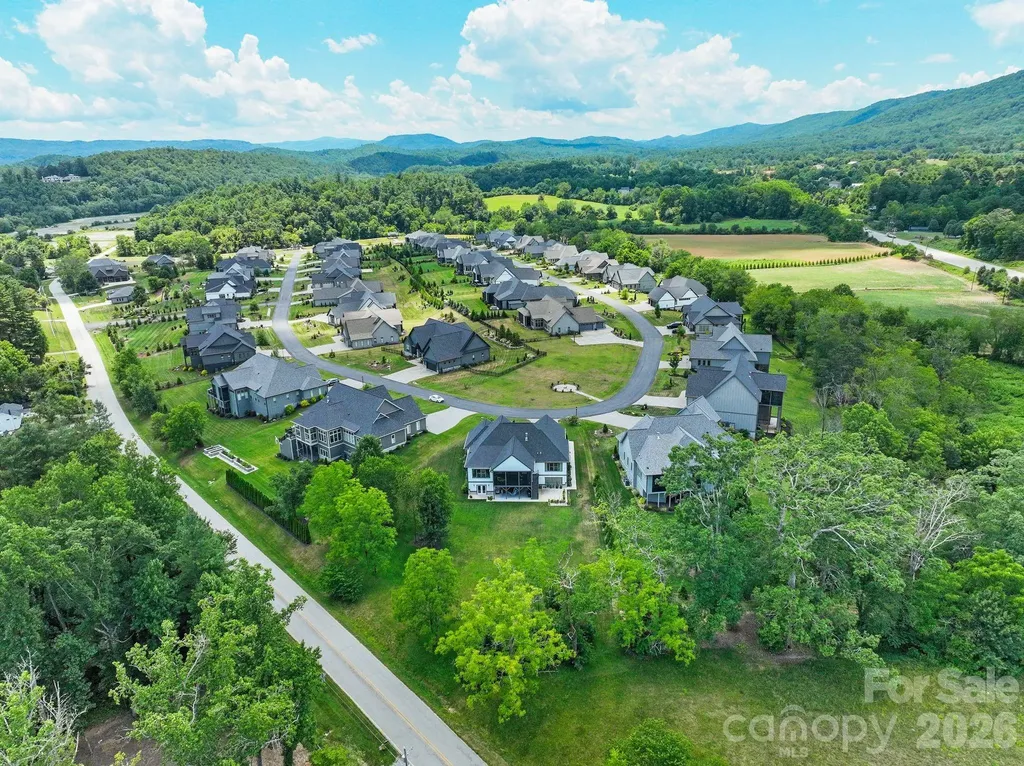 549 Daniel Circle Drive Mills River NC 28759