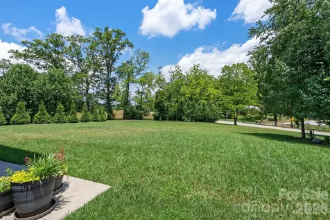 549 Daniel Circle Drive Mills River NC 28759