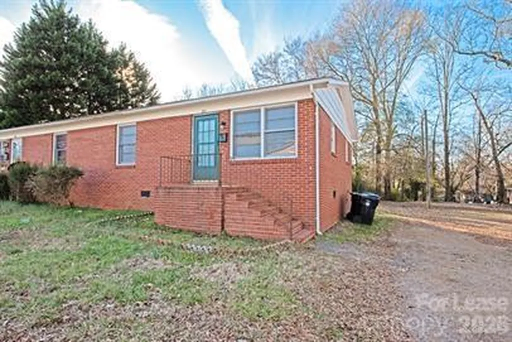 321 Hamilton Drive NE Concord NC 28025